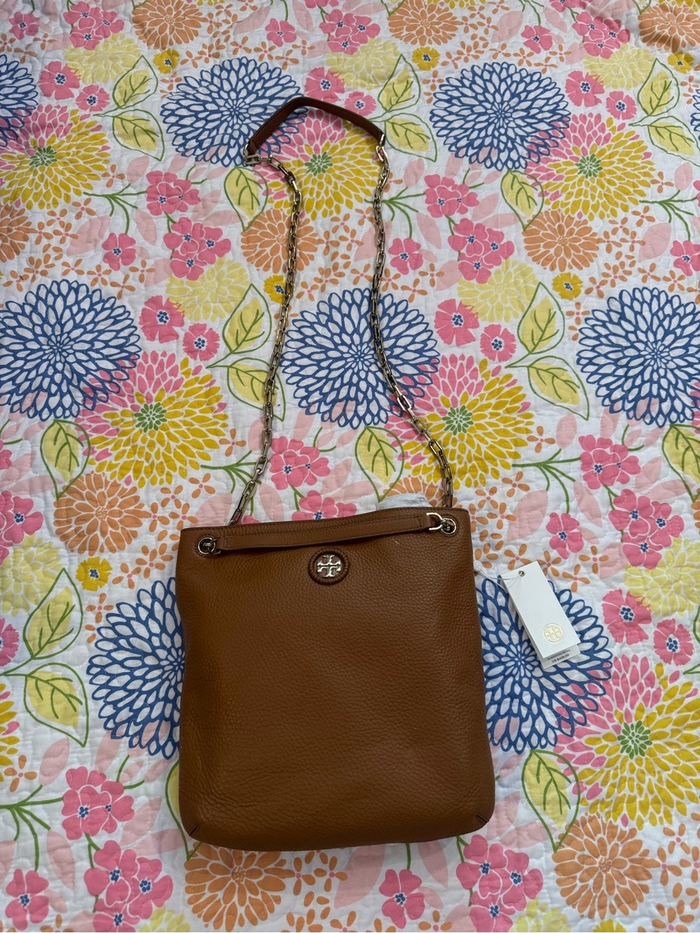 NWT Tory Burch Whipstitch Logo
Swingpack Leather Shoulder Bag
Crossbody